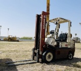 NISSAN FORKLIFT Miles: 6234 Hours: CPH02-920518 Turns On, Forks Work. Locat