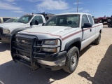 2006 Chevrolet 2500 VIN: 1GCHK29U26E236398 Odometer States: 196801 Color: W