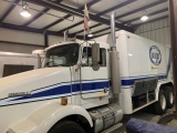 1999 Kenworth T-800 Wireline Truck VIN: 1NKDLT9X8XR798360 Odometer States: