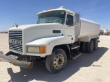2001 Mack Ch613 Water Truck VIN: 1M1AA18Y01W140131 Color: White, Transmissi