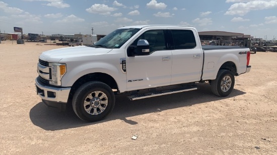 2017 Ford F-250 XLT Odometer States: 235419 Color: White Transmission: Auto