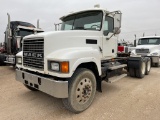 2004 Mack Ch713 VIN: 1M2AA13Y04N157413 Odometer States: Cluster out Color:
