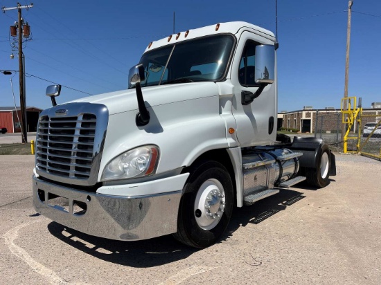 2017 FREIGHTLINER CASCADIA