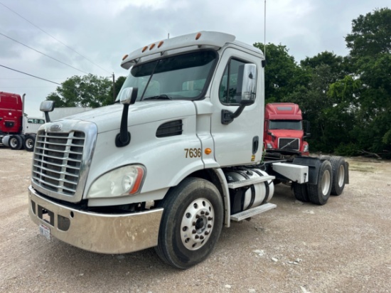 2014 FREIGHTLINER CASCADIA