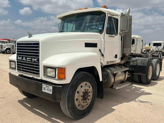 1998 MACK CH613
