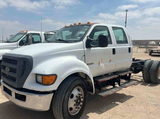 2004 FORD F-650