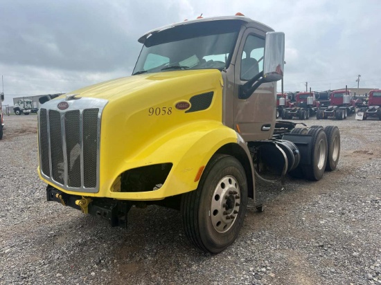 2017 PETERBILT 579 (INOPERABLE)