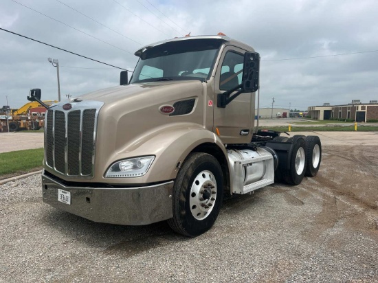 2017 PETERBILT 579  (INOPERABLE)