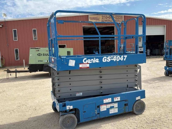 2018 GENIE GS4047