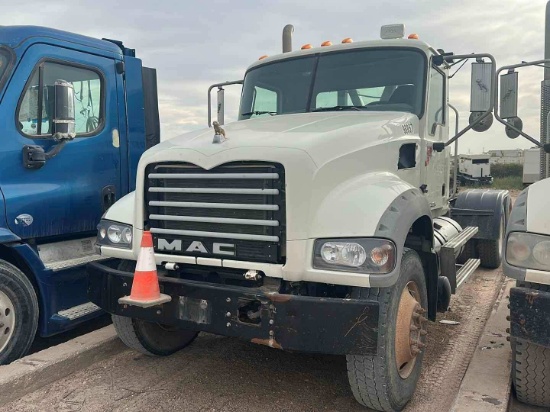 2014 MACK GU (GRANITE)