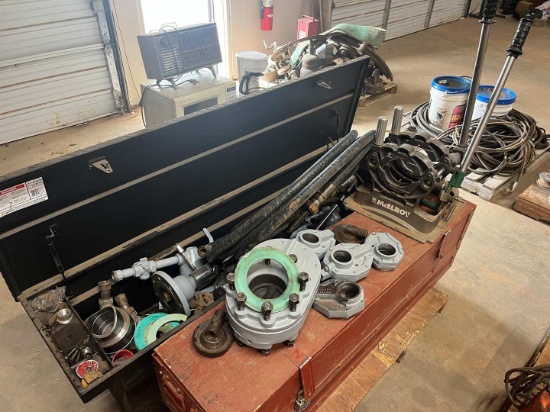 TD WILLIAMS NATURAL GAS TAPPING EQUIPMENT