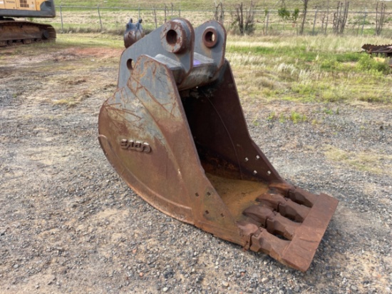 34 CONSTRUCTION BUCKET