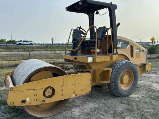 2012 CAT CS44