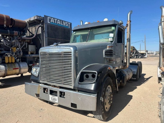 2011 FREIGHTLINER CORONADO