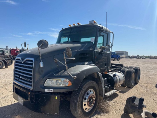 2012 MACK CXU (PINNACLE)