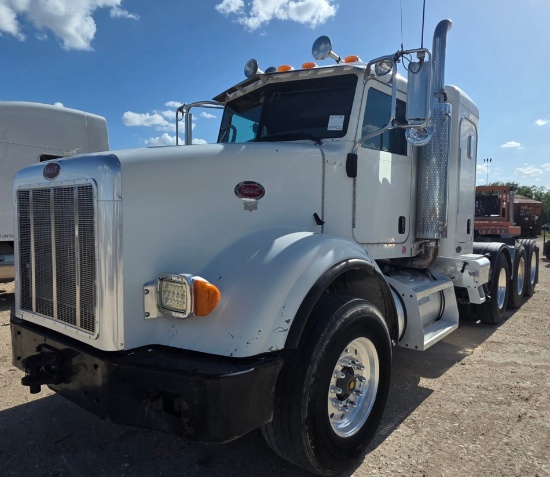 2007 PETERBILT 357 TRI-AXLE SLEEPER