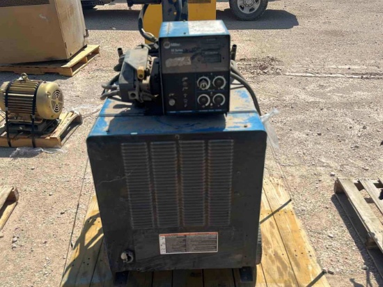 MILLER CP-302 WELDER