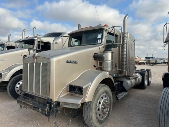 2011 KENWORTH T800