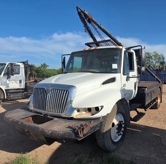2005 INTERNATIONAL DURASTAR 4300 (INOPERABLE)
