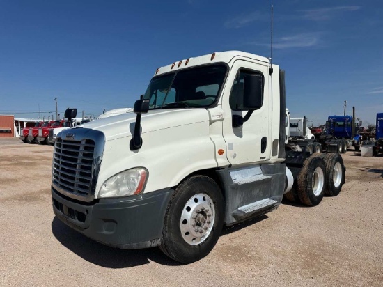 2017 FREIGHTLINER CASCADIA