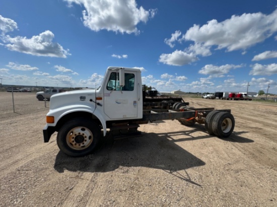 2000 INTERNATIONAL 4700 (INOPERABLE)