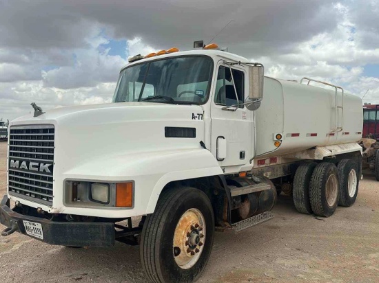 1990 MACK CH WATER TRUCK