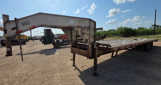2007 DELTA  GOOSENECK TRAILER
