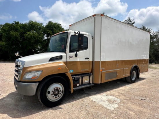 2013 HINO 338