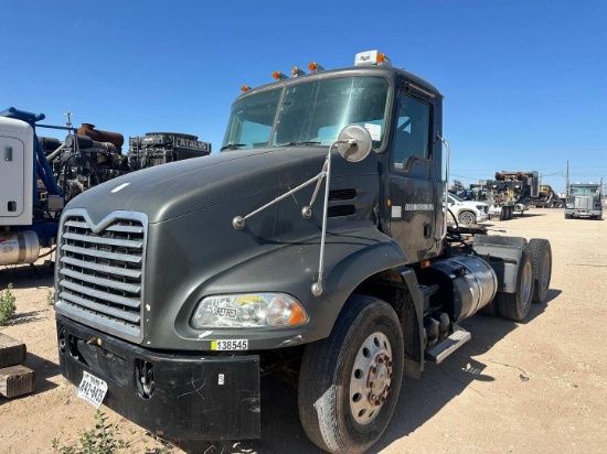 2012 MACK CXU (PINNACLE)