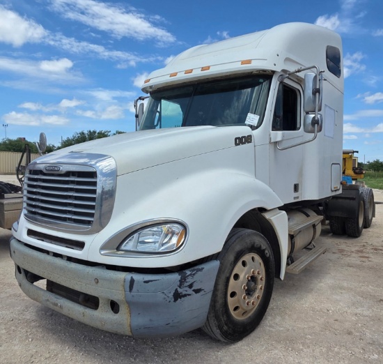 2004 FREIGHTLINER COLUMBIA 120 SLEEPER