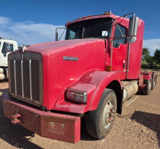 2011 KENWORTH T800 SLEEPER (INOPERABLE)