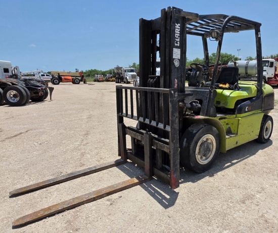 CLARK C40L FORKLIFT