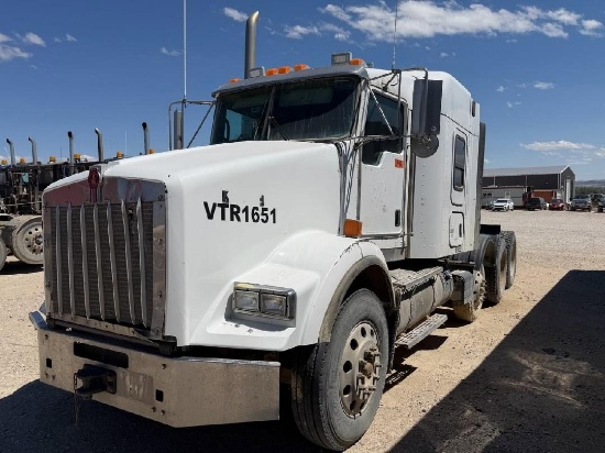 2015 Kenworth T800 Tri-Axle (Inoperable)