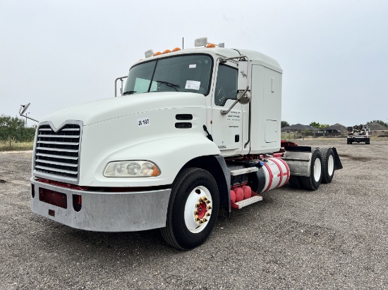 2012 Mack Pinnacle