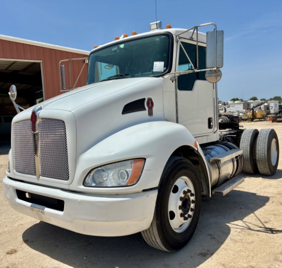 2019 Kenworth T370 Day Cab