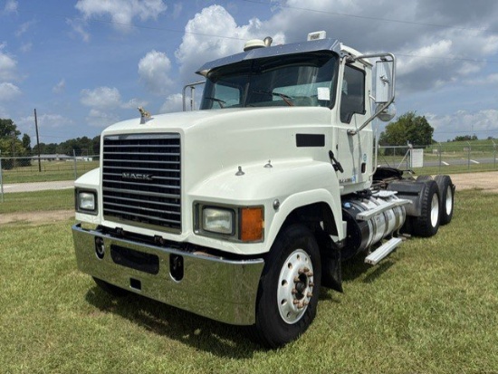2014 Mack Chu613 Daycab Truck