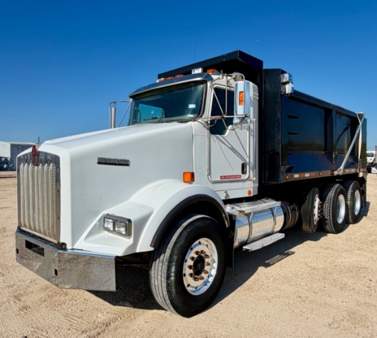 2011 Kenworth T800 Dump Truck