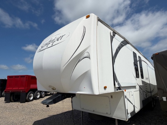 2010 Forest River Sandpiper Fifth Wheel Camper