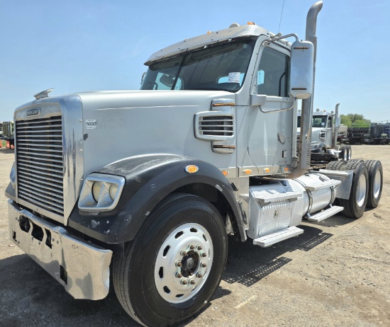 2012 Freightliner Coronado 122sd Daycab Truck