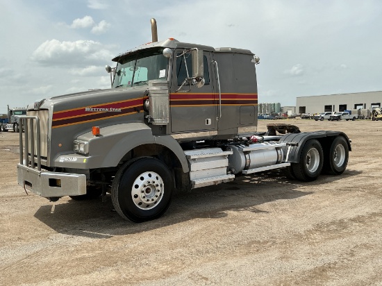 2012 Western Star 4900sb Flat-Top Sleeper Truck
