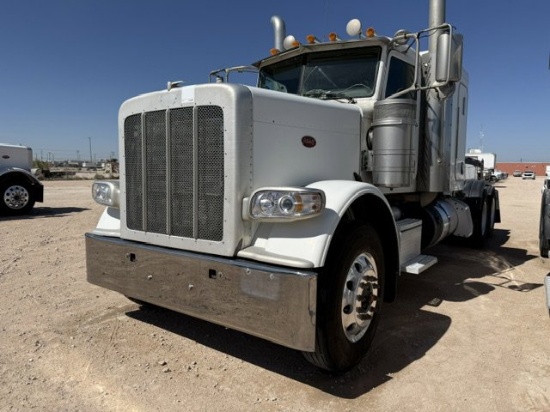 2016 Peterbilt 389 Flattop
