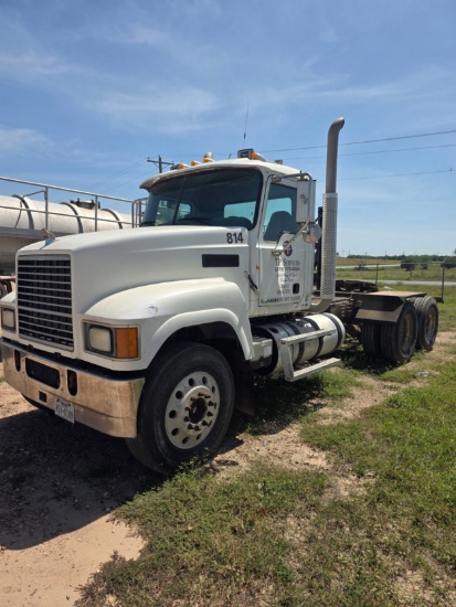 2013 Mack Pinnacle (Inoperable)