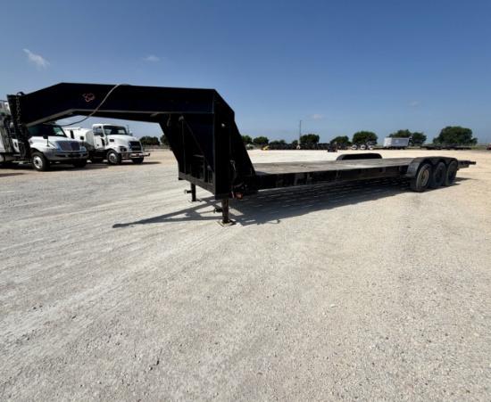 2005 C&M Lowboy Flatbed Trailer