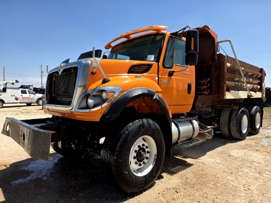 2009 International Workstar 7600 Daycab Dump Truck