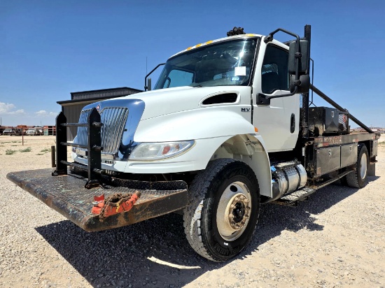2022 INTERNATIONAL MV607 ROUSTABOUT TRUCK