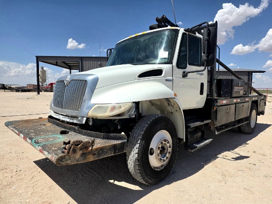 2008 International Durastar 4300 Roustabout Truck