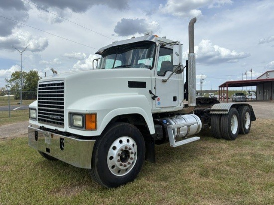 2016 MACK CHU613 DAYCAB TRUCK