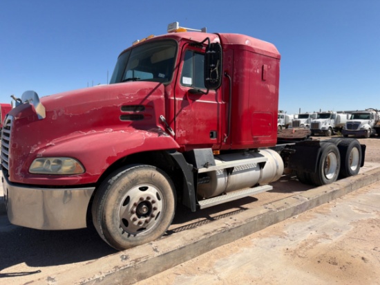 2000 Mack Vision(Inoperable)