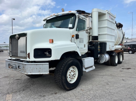 2005 International Paystar 5600i Hydrovac