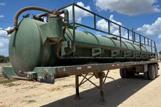2012 VACUUM TRAILER 130BBL